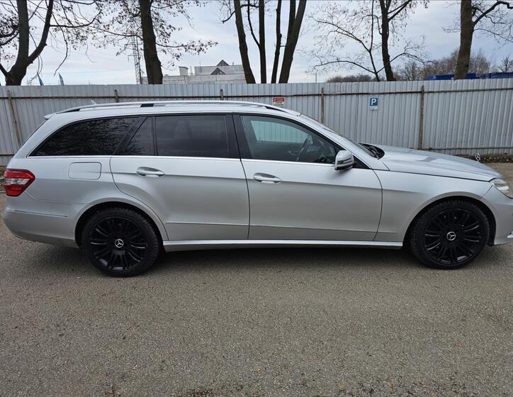 Mercedes-Benz Třídy E 7