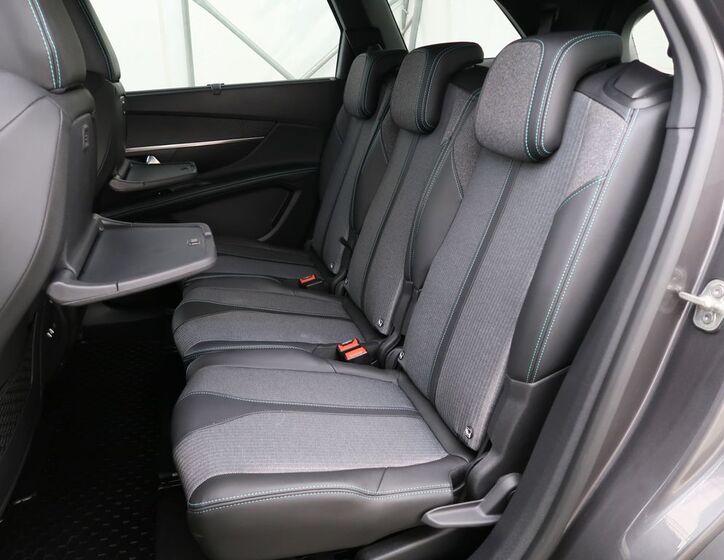 Peugeot 5008 31
