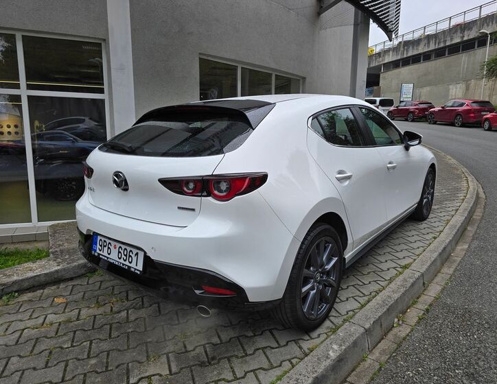 Mazda 3 5
