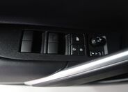 Toyota Corolla Cross 22