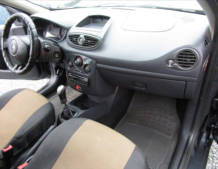 Renault Clio 15