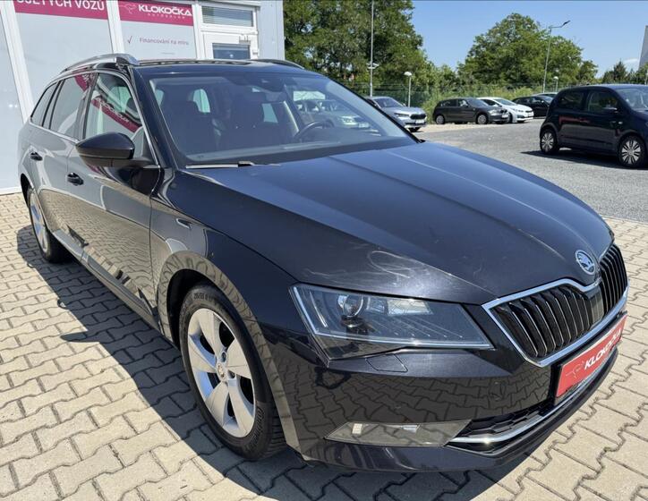 Škoda Superb 8
