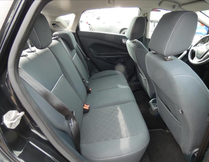 Ford Fiesta 11
