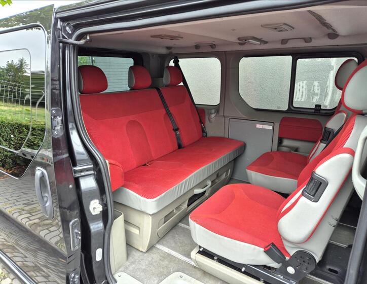 Opel Vivaro 18