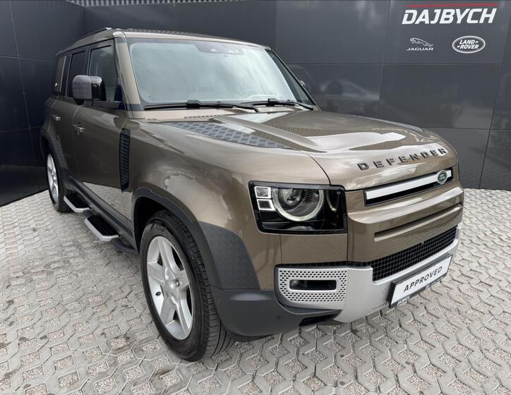 Land Rover Defender 3