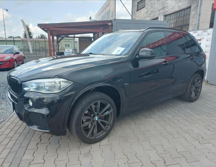 BMW X5 8