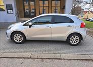 KIA Rio 5
