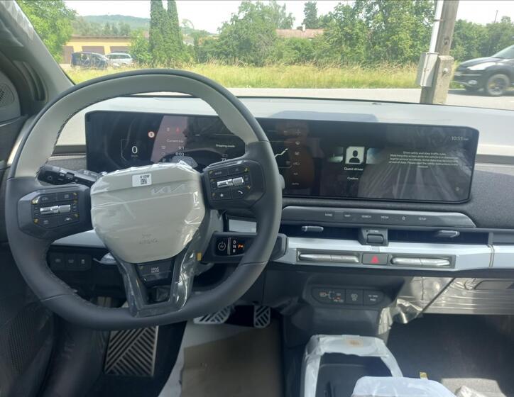 KIA EV3 6