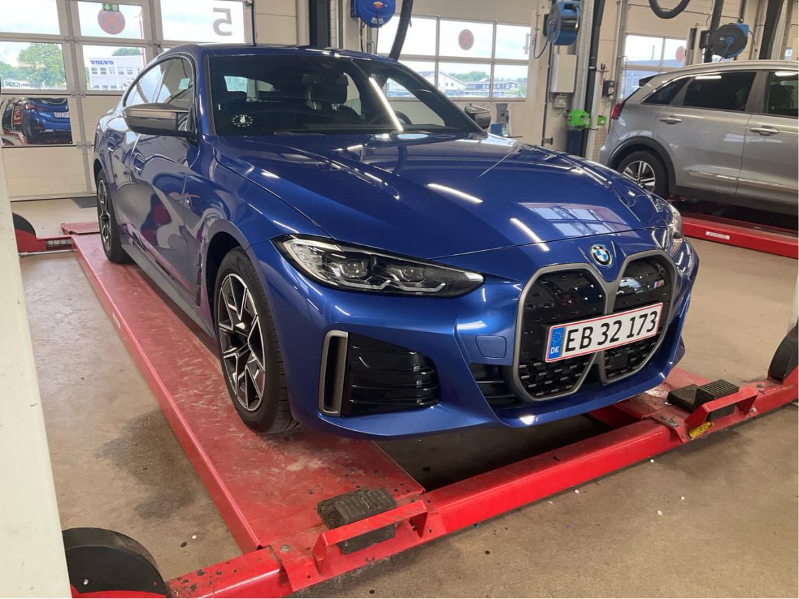 BMW i4