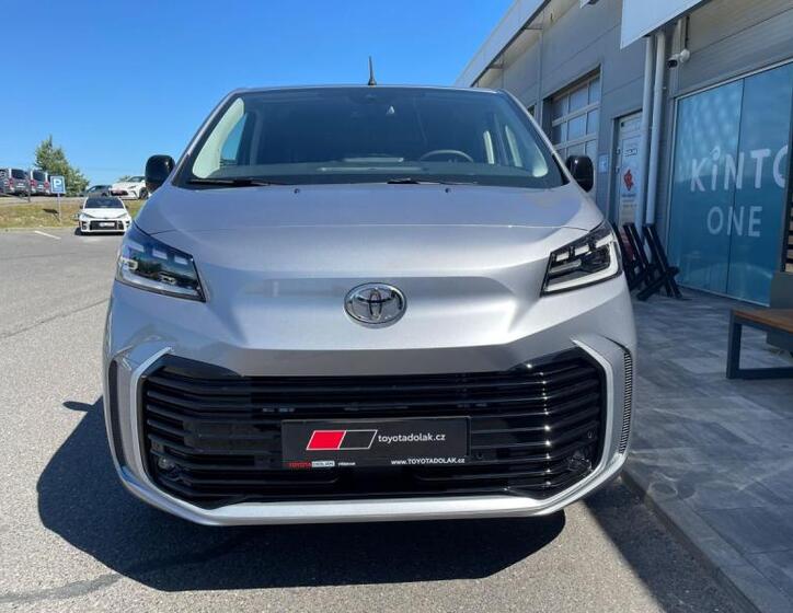Toyota ProAce Verso 2