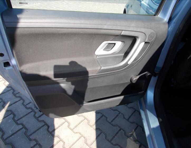 Škoda Roomster 17