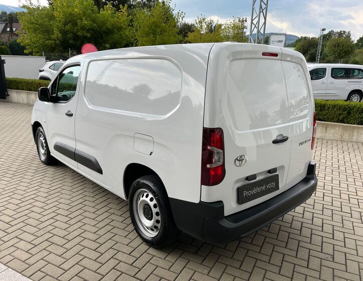 Toyota ProAce 4