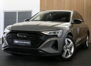 Audi Q8 4