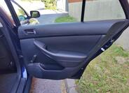 Toyota Avensis 18