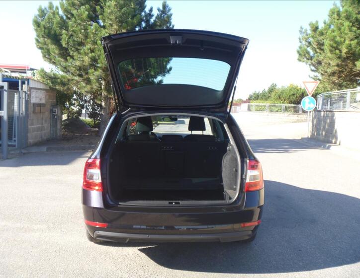 Škoda Octavia 32