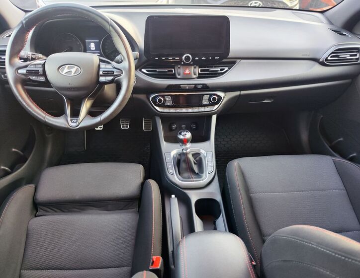 Hyundai i30 14