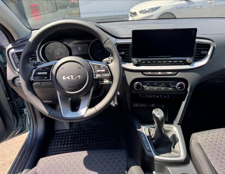 KIA Ceed 9