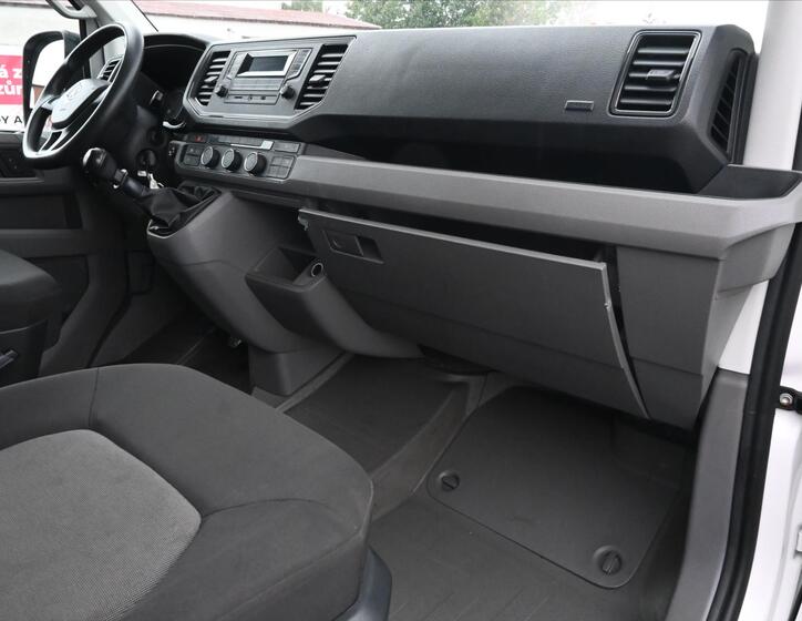 Volkswagen Crafter 12