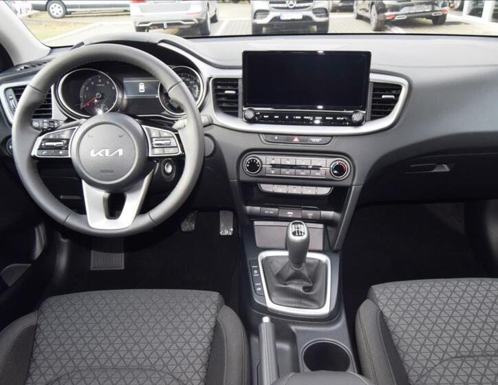 KIA Ceed 5