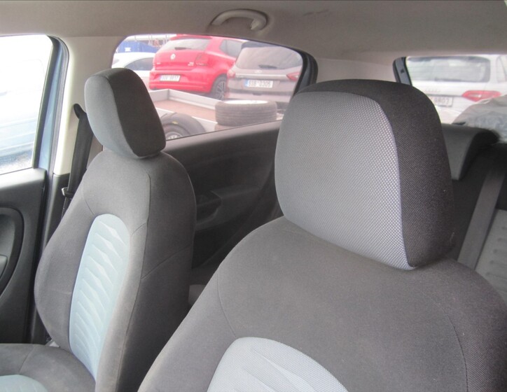 Fiat Grande Punto 13