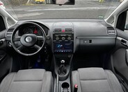 Volkswagen Touran 12