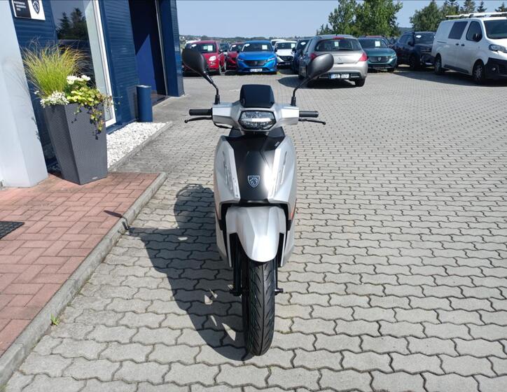 Peugeot Ostatní 6