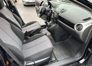 Mazda 2 9