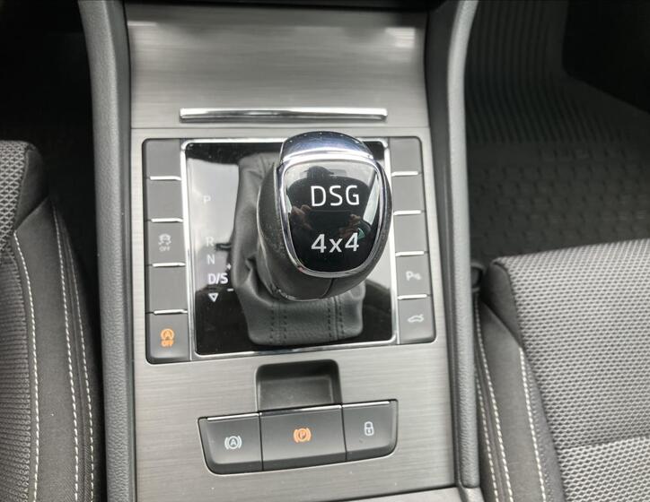 Škoda Superb 15