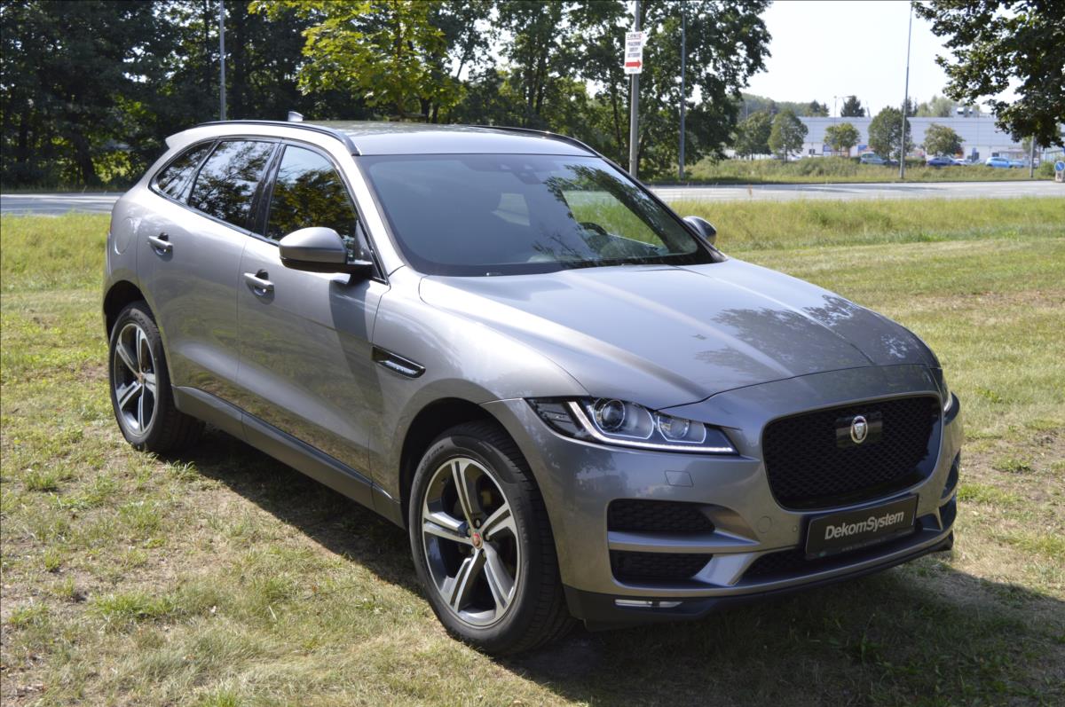 Jaguar F-Pace
