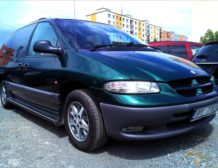 Chrysler Grand Voyager 2