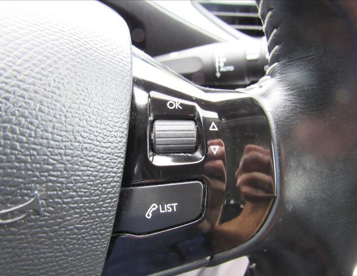Peugeot 308 19