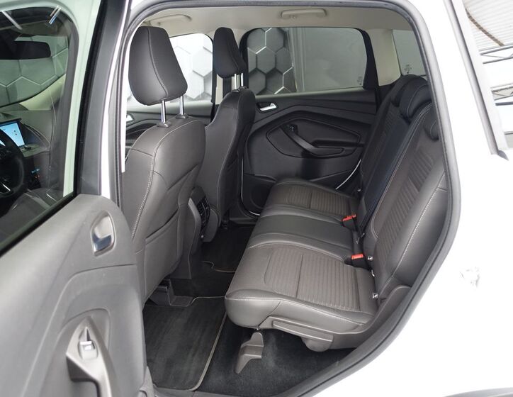 Ford Kuga 24