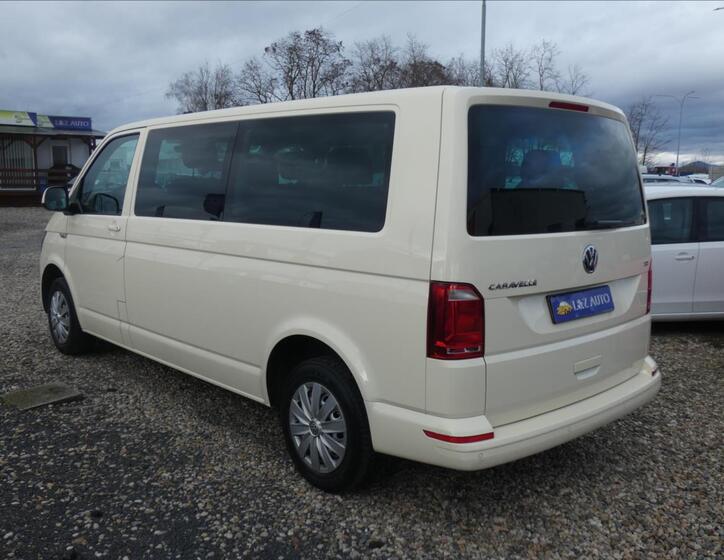 Volkswagen Caravelle 6