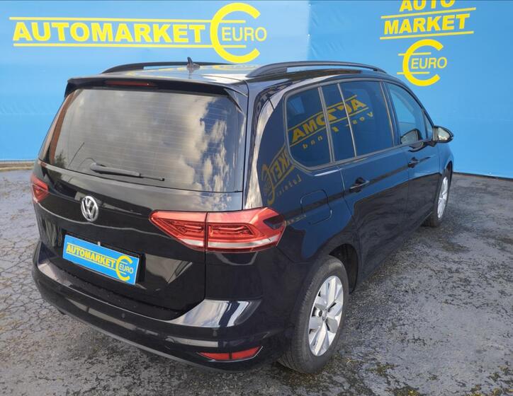Volkswagen Touran 4