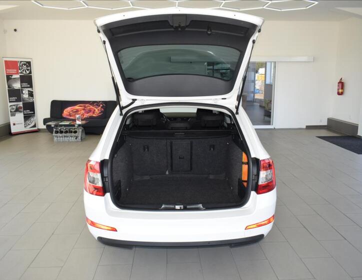 Škoda Octavia 12