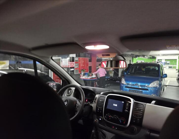 Renault Trafic 13