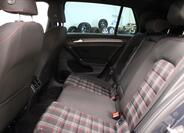 Volkswagen Golf 15