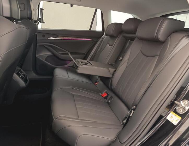 Škoda Superb 14