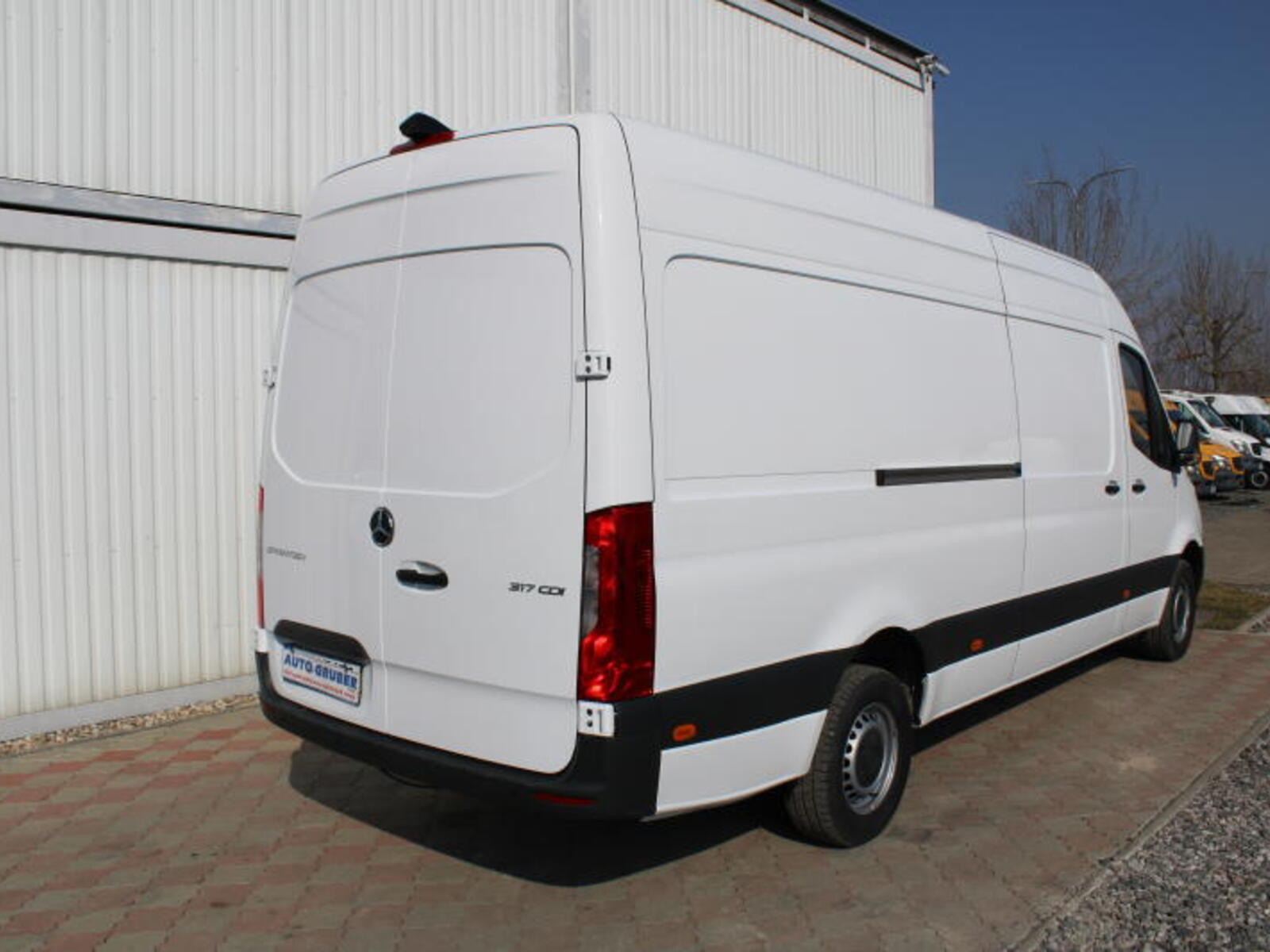 Mercedes-Benz Sprinter 4