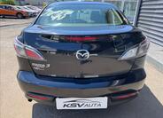 Mazda 3 8