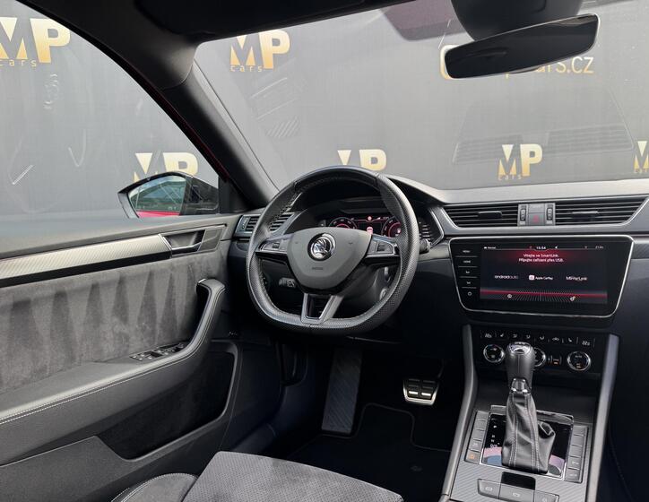 Škoda Superb 12