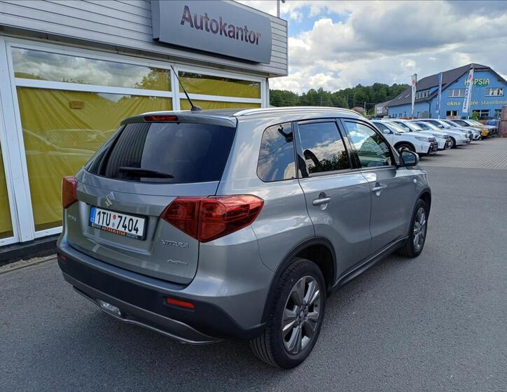 Suzuki Vitara 2