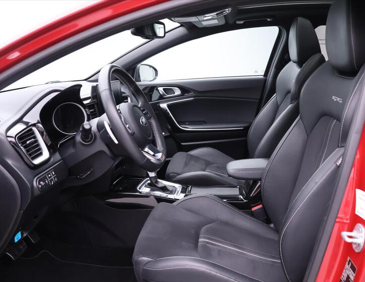 KIA ProCeed 13