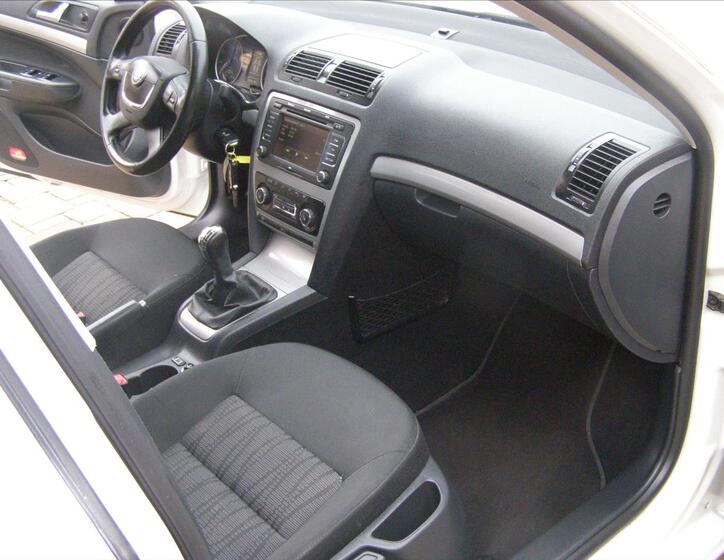 Škoda Octavia 25