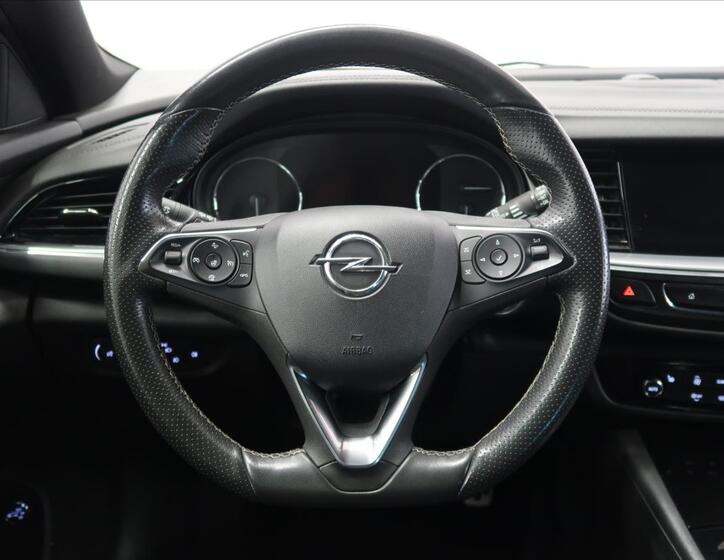Opel Insignia 17
