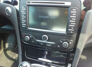 Ford Galaxy 18