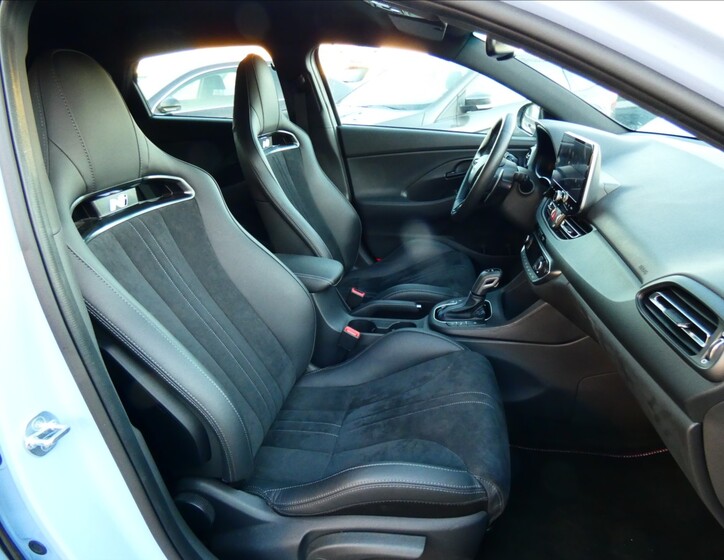 Hyundai i30 15