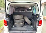 Volkswagen Multivan 10