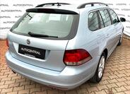 Volkswagen Golf 9