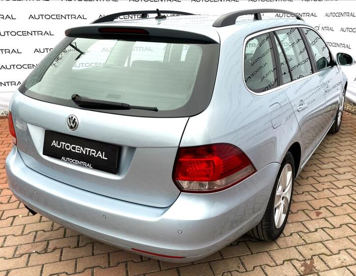 Volkswagen Golf 9